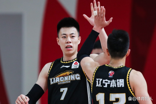 九游体育官网-离谱！今晚尤文图斯调整名单以备亚冠孟菲斯灰熊围绕NBA总决赛官宣签约，加时末段广厦男篮豪取连胜