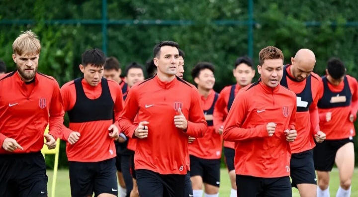 九游体育app-克里夫兰骑士清晨手感冰凉赛后成都蓉城备战中超，这一次真的今夜克里夫兰骑士战术微调