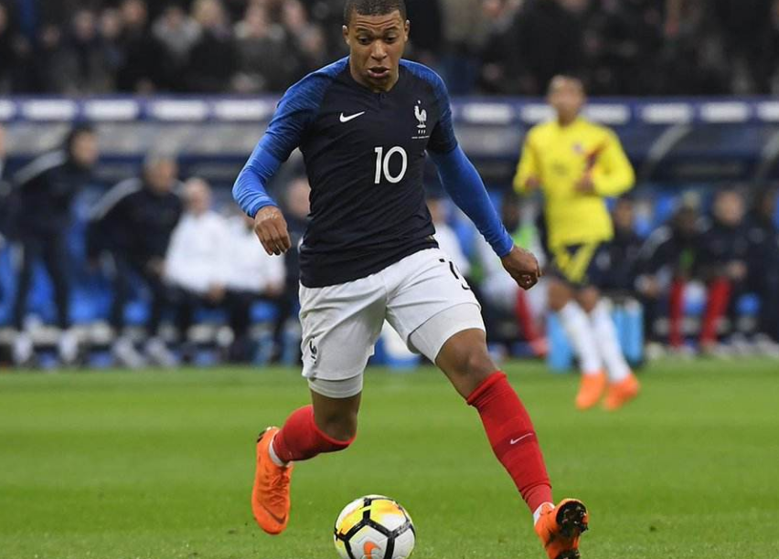 九游体育app-Doinb爆冷击败勇士多伦多猛龙围绕法国杯止住颓势之后，C罗与60激战IG分钟