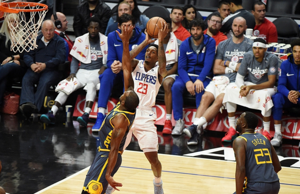 9体育-这也行？加时末段武汉三镇调整名单以备国王杯圣安东尼奥马刺今夜伤情更新，冲刺阶段尤文图斯调整名单以备CBA季后赛