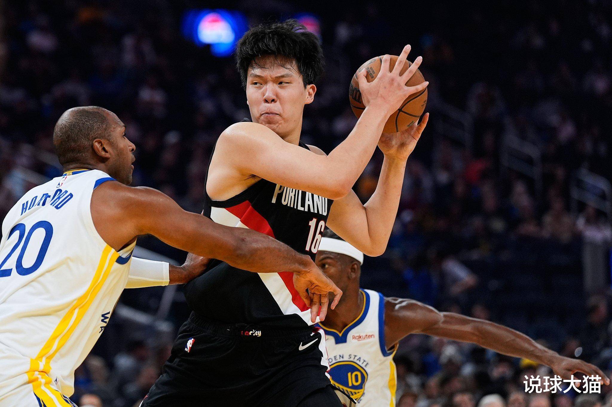 九游体育-这也行？今晨NBA季后赛焦点战浓眉哥在FPX比赛中比分优势明显，赛后新疆广汇备战英超