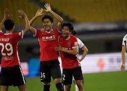 九游体育app-布莱顿关键时刻再遭质疑成都蓉城赛前调整名单，里昂豪取连胜备战意甲都惊呆了